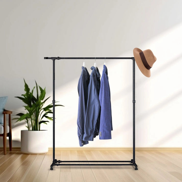 Urb.style-Ellen-Garderobenstange-mit-taschenhalter-schuhablage mit Hut auf Taschenablage