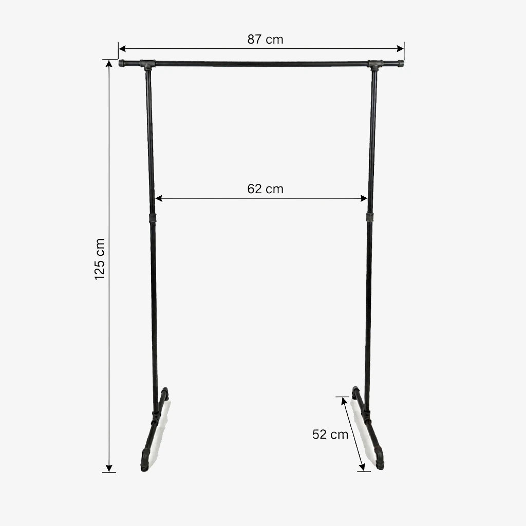 Zoe freistehender Kleiderständer mit seitlichen Haken. Skizze mit Höhe 125cm, Breite 87cm, 62cm zwischen den Stangen und Tiefe 52cm.