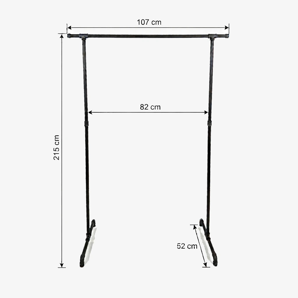 Zoe freistehender Kleiderständer mit seitlichen Haken. Skizze mit Höhe 215cm, Breite 107cm, 82cm zwischen den Stangen und Tiefe 52cm.